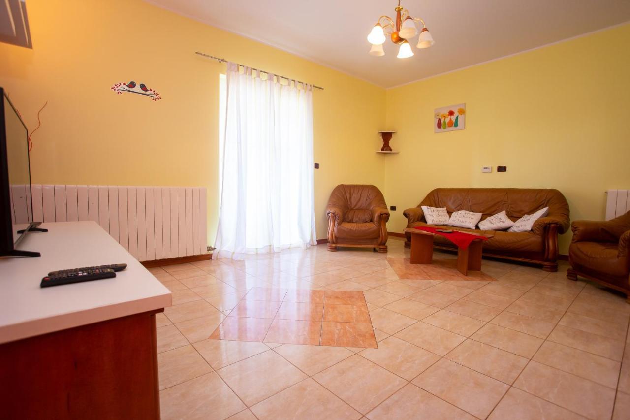 Holiday Home Labud Zminj Exterior photo